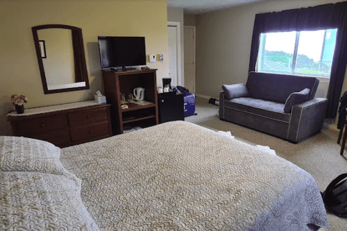 Falcon Ridge Inn B&B - Image 4